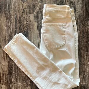 Tommy Bahama Women's Crisp White Skinny Jeans